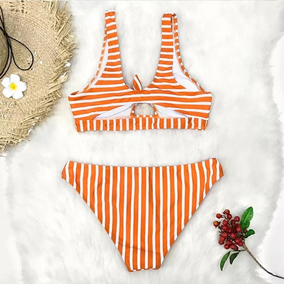 SOLD OUT - Picture 5 of 7